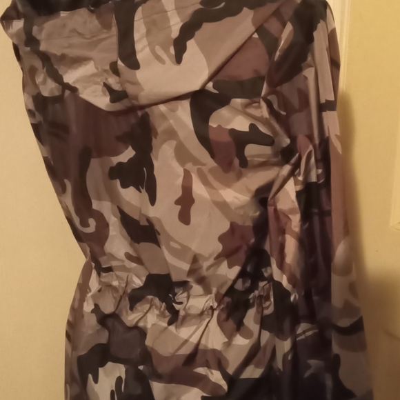 Jacket - Picture 4 of 4